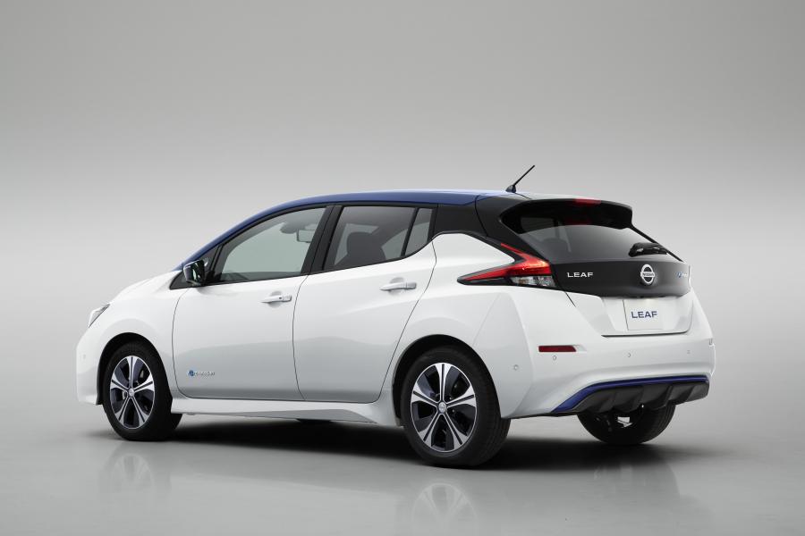  Nissan Leaf 2018 года  (JP) (фото 10 из 35)